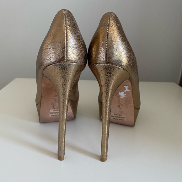 Gold platform heels , size 7.5. - Picture 6 of 7